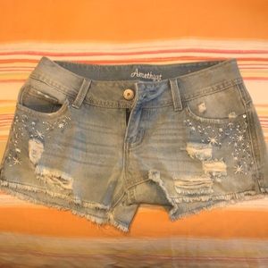 Cut off jean shorts